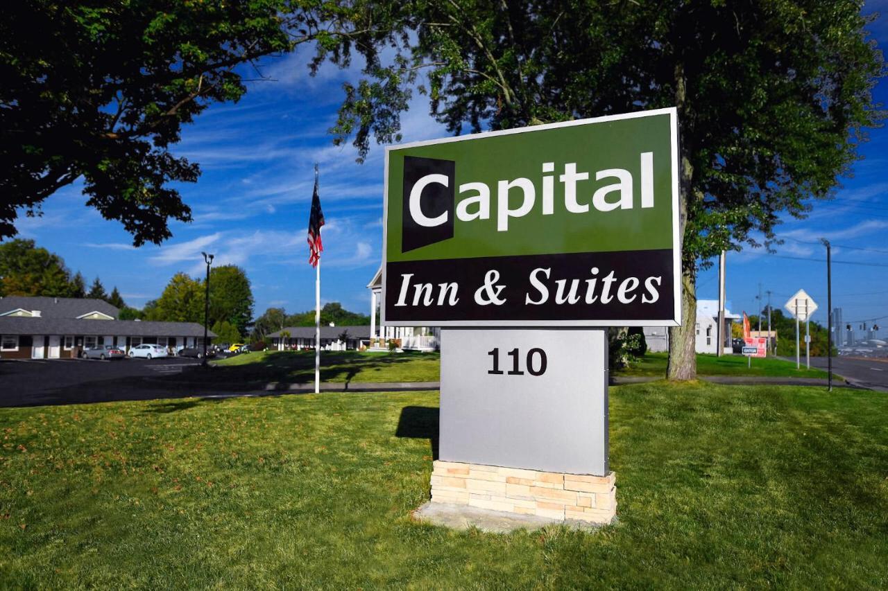 Capital Inn And Suites Rensselaer Exteriör bild